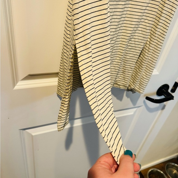 Stylus Sleeveless Tunic - Picture 4 of 4